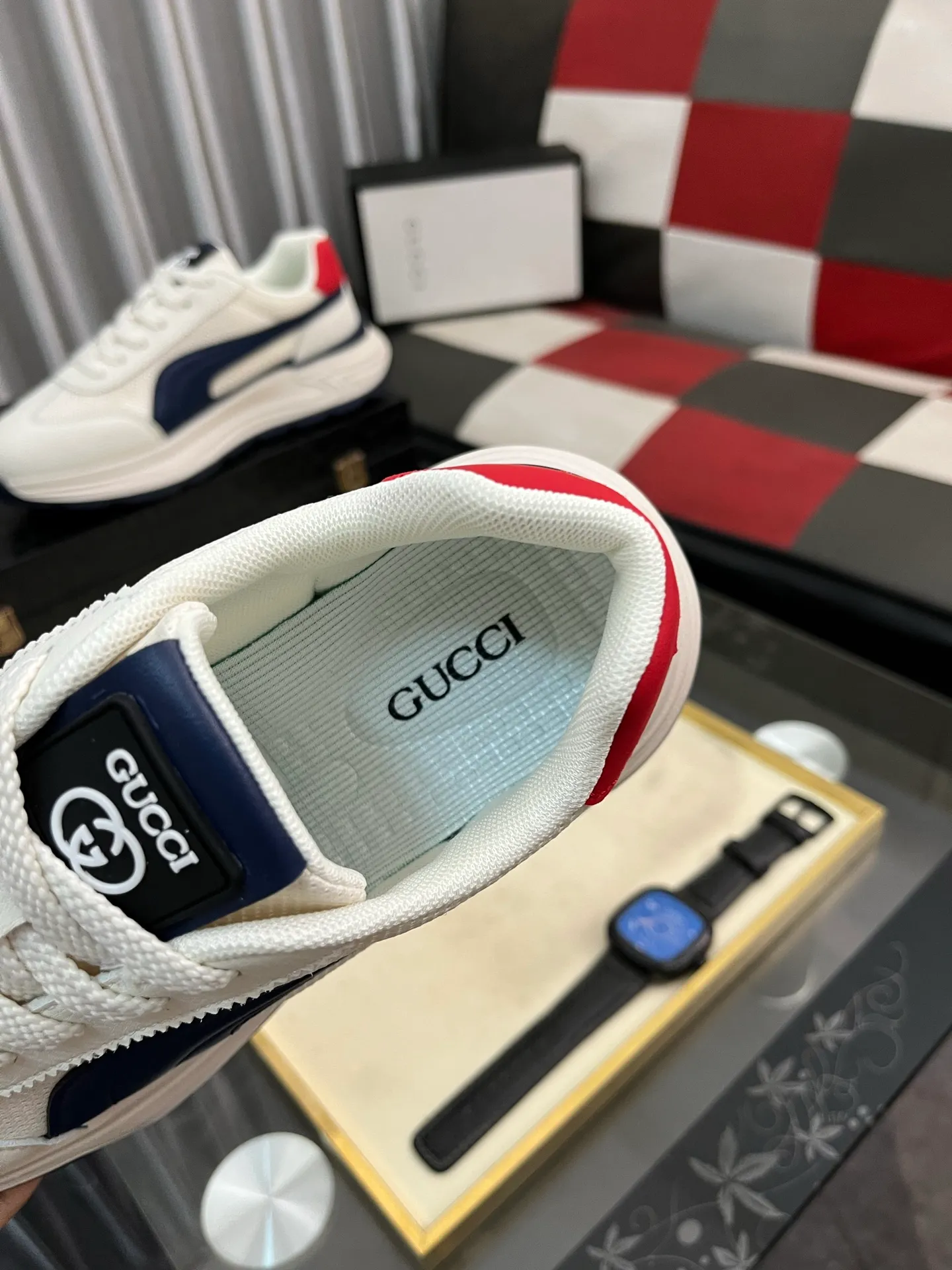 Men's Men's Shoes 💰458⌚️⌚️【GUCCI】Gucci men's latest white shoe series casual shoes! The official website is built 1:1. Upper: Made of imported cowhide, with electric embroidery ➕Inner lining: Made of high-quality first-layer pigskin, soft and comfortable. Picky material selection and exquisite workmanship give you the best enjoyment. Size: 38-443️⃣Colors available